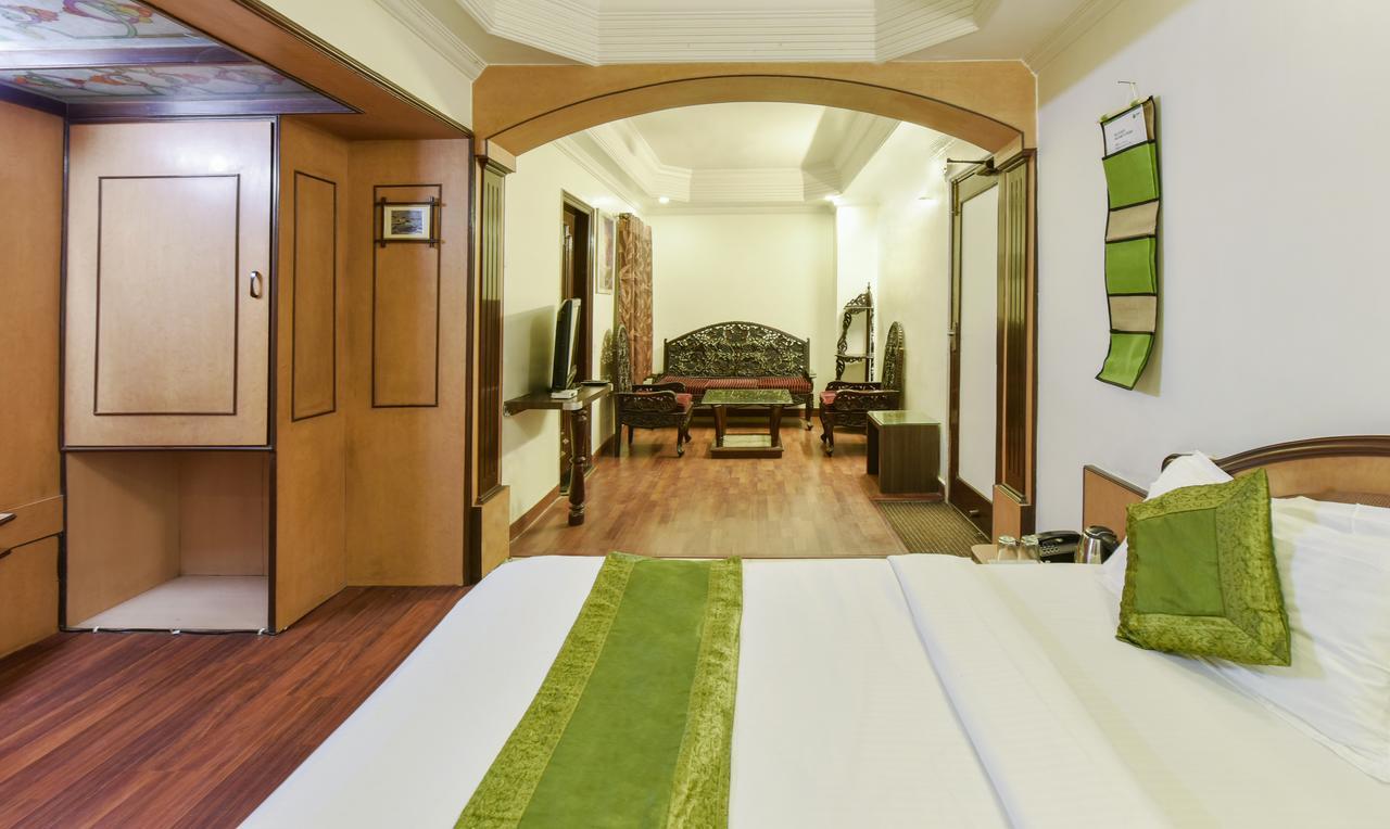 Hotel Kanishka Raipur  Ngoại thất bức ảnh