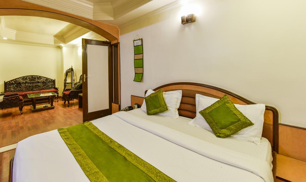 Hotel Kanishka Raipur  Ngoại thất bức ảnh